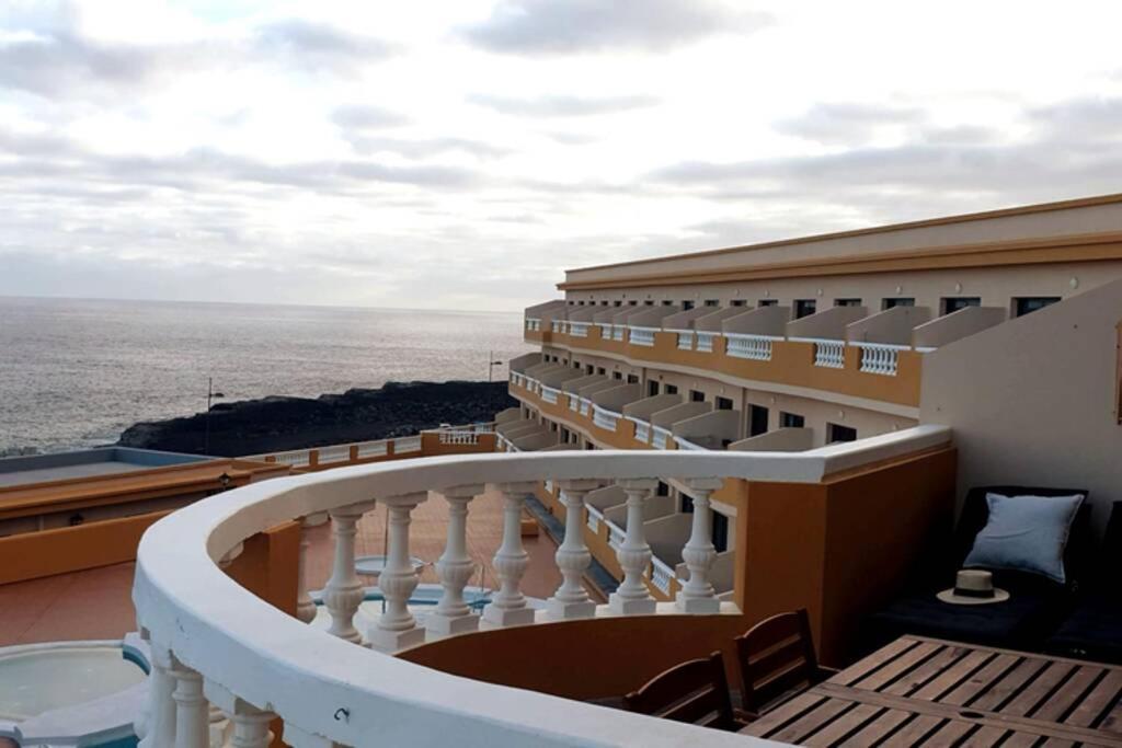 Apt Con Piscina Playa Roja, La Restinga Εξωτερικό φωτογραφία